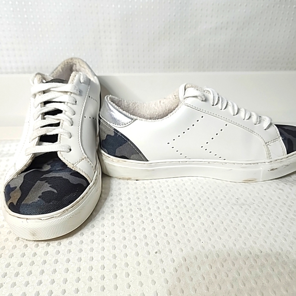sz 8 Steven By Steve Madden Womens Camo & White Lace up Sneaker Shoe Skater